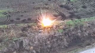 Ukrainian shelling Russian invaders like cockroaches