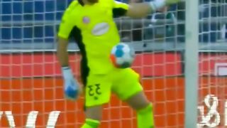 what a goal keeper! ????????