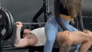 How To Instantly Bench Press More Weight.