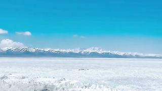 Dapeng Sees the World - Tibet, China (9)