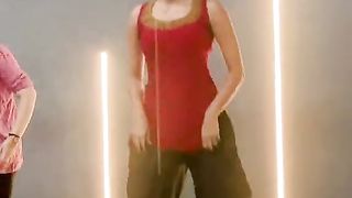 Indian girl dance ???? awesome dance