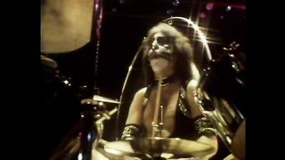 Kiss - I Was Made For Lovin' You 3:58