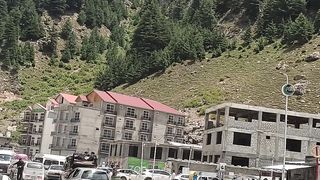 Naran Kaghan Heavy Traffic Mansehra Pakistan