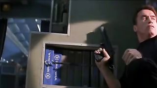 Arnold Schwarzenegger Vs Plane (Eraser) 3:28