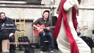Jesus having some nice time