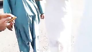 عوام نے اسرائیل کا پرچم سڑکوں پر لگا دیا