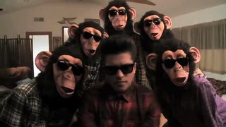 Bruno Mars - The Lazy Song (Official Music Video) 2