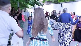 Arbic Dol vs dance