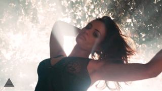 Bikini Babe Struts to Chris Brown - 'With You' Remix-Alexara || Chris Brown-with you