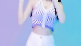 My little sister has a good figure