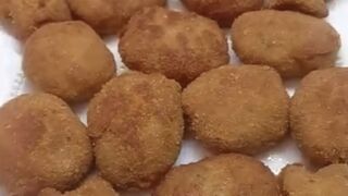 Chicken nuggets recipe ( subscribe please ) 2