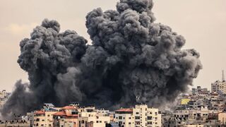 2,450 Palestinians killed in Israeli bombing campaign