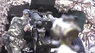Russian Artillery Strikes Ukrainian Forces in Kherson | RCF