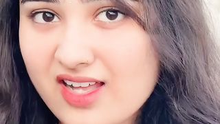 Sabkuch Pall Laina Mugar Khush Fahmy