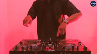 DJ UNI IPI IPI THAI SONG