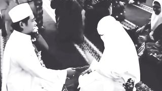 Halal Love: Experiencing the First Magical Touch After Nikah | Muslim Couple | #ytshorts