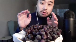 Asmr eating ???? grapses ????????????