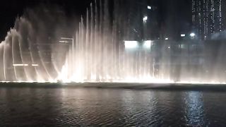 Dancing fountain dubai