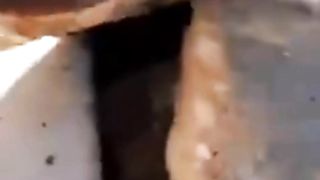 Suara² aneh dari dalam lubang