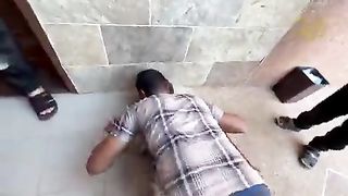 غم سے نڈھال والد کی چیخیں