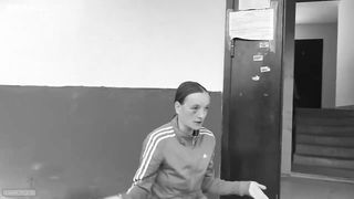 ОН ИЗБИЛ ЕЁ И ЗАБРАЛ ВСЕ ДЕНЬГИ,МЫ ПОЕХАЛИ РАЗБИРАТЬСЯ.