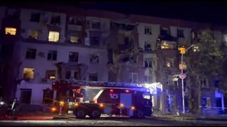 Ukraine Russia War | Apartment Building in Zaporozhia Shelled Overnight | RCF