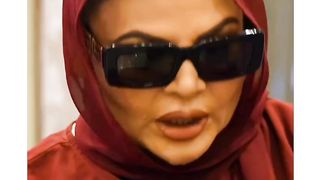 Rakhi crying