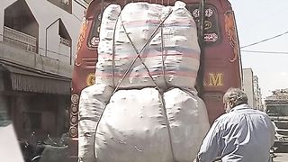 Great jugaad by bus driver....