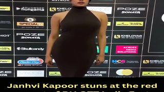Janhvi Kapoor stuns at the red carpet of BH OTT India Fest #janhvikapoor #shorts #short #trending #viral #bollywood #shortvideo