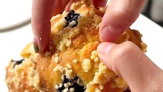 blueberry muffins
