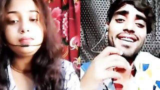 Live sing  hindi Boy  and girls apps live
