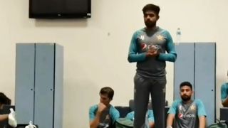 बाबर आजम ind से हारने के बाद ड्रेसिंग रूम में स्पीच देते हुए