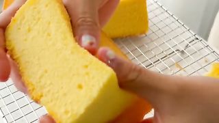 Pumpkin chiffon cake