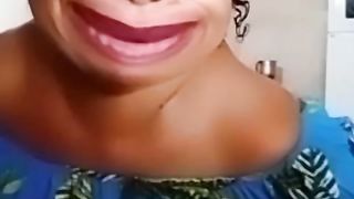 O QUE É QUE TEM LA EM CASA