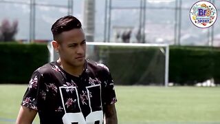 statue of Neymar jr