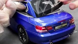 Instructions for opening the roof for the impressive BMW M3 GTS blue