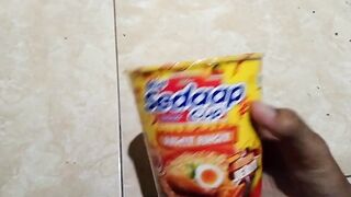 Tutorial Cara Termudah Memasak Pop Mie
