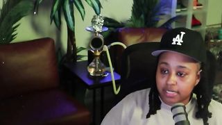 Blueface is on TWITTER calling his MOTHER out for