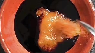 STICKY GARLIC SALMON