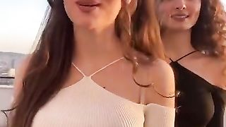 Beyza Özbağış & Merve Özbağış Bilionera - Otilia.