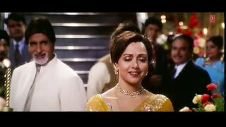 Meri makhna meri soniye from movie baghban