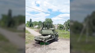 Russia | Russian 9K330 Tor Surface-to-Air Missile System Engaging Target in Liman, Septembe | RCF