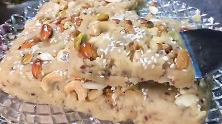 Sardion me yea Halwa Bana Laien or Dardon Sy Chutkara Paien ♥️♥️♥️