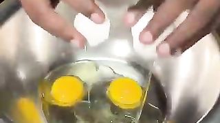 World's Most Fluffiest Omelette