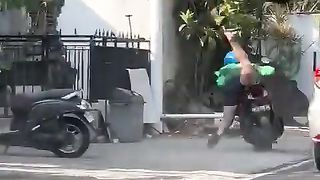 Travel | "Tourist Attempts to Overtake on the Inside" - Roadside Misadventure | Unusual D | FunFM