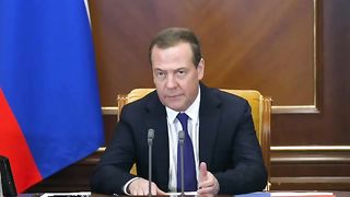 Russia | 305,000 Serve Under Contract, 80,000 Are Volunteers, Medvedev's Statement | RCF