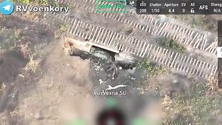 Russia | Ukraine Russia War | Ukrainian Soldiers Flee After FPV Kamikaze Drone Attack in Av | RCF