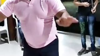 Todo el mundo caga y pea