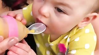 baby feeding bottle