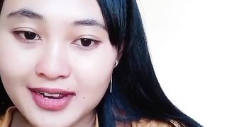 Lagi seneng